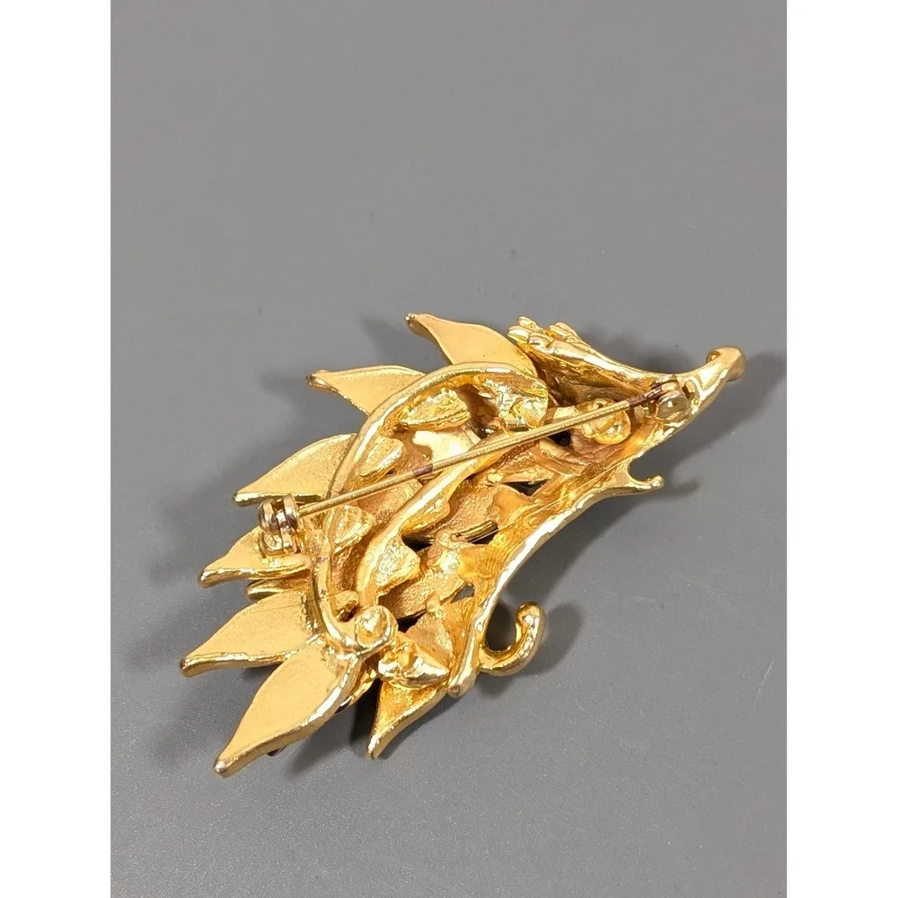 Vintage Gold Tone‎ Hedgehog Brooch Purple Enamel Figural Pin Animal